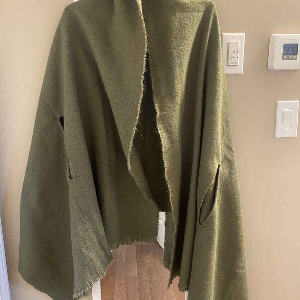 Aerie Olive Green Women's cape